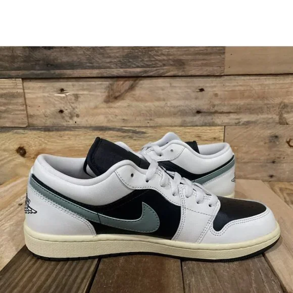 New Women's 9 / Men's 7.5 Nike Air Jordan 1 Low Jade Smoke w/ BOX - Picture 2 of 8